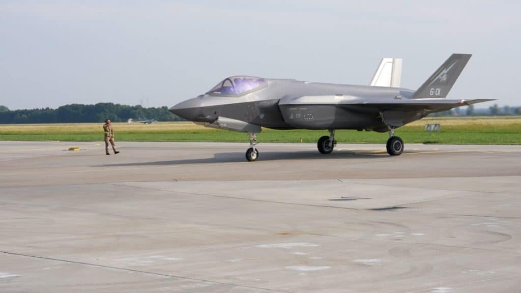 Les États-Unis intensifient la pression pour que l’Arabie saoudite renonce aux chasseurs turcs et pakistanais