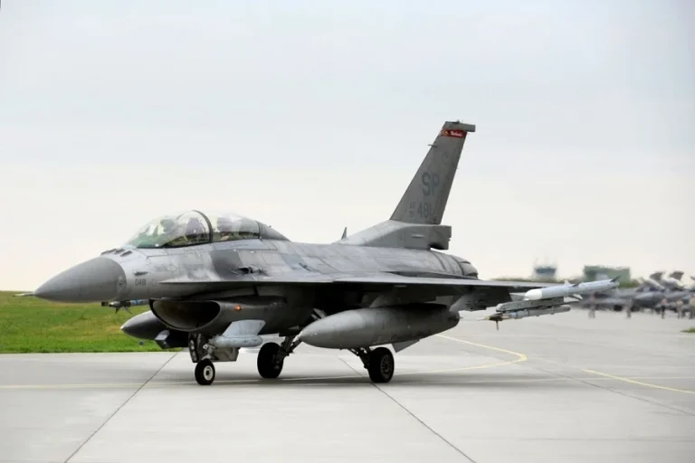 Des F-16 de l&rsquo;USAF arrivent en Roumanie pour assurer la police du ciel de l&rsquo;OTAN