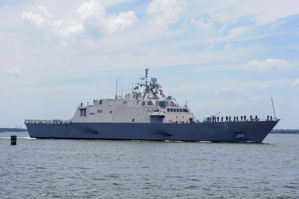 La US Navy désarme un nouveau navire de combat littoral, l’USS Milwaukee