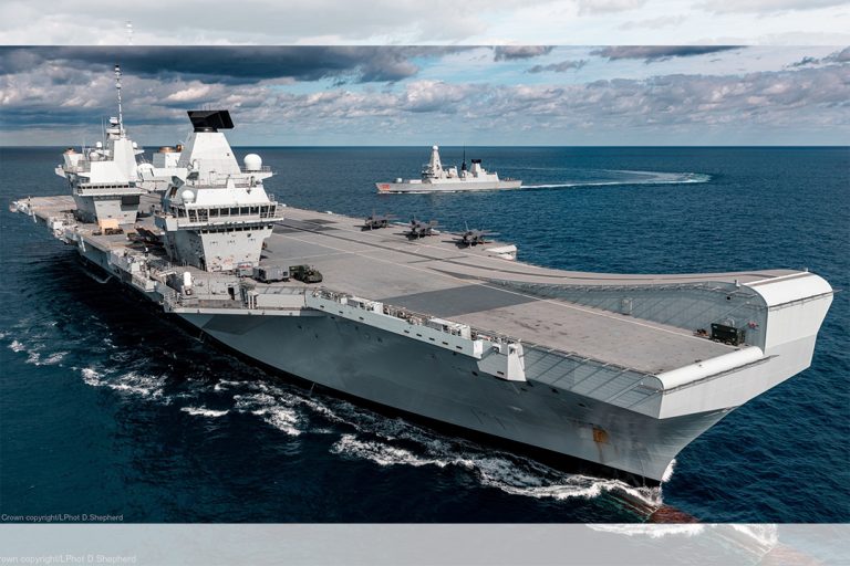 Le Carrier Strike Group britannique démontre sa force de frappe