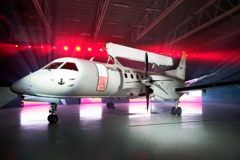 Saab dévoile le premier avion de surveillance aérienne Saab 340 destiné à l&rsquo;armée de l&rsquo;air polonaise