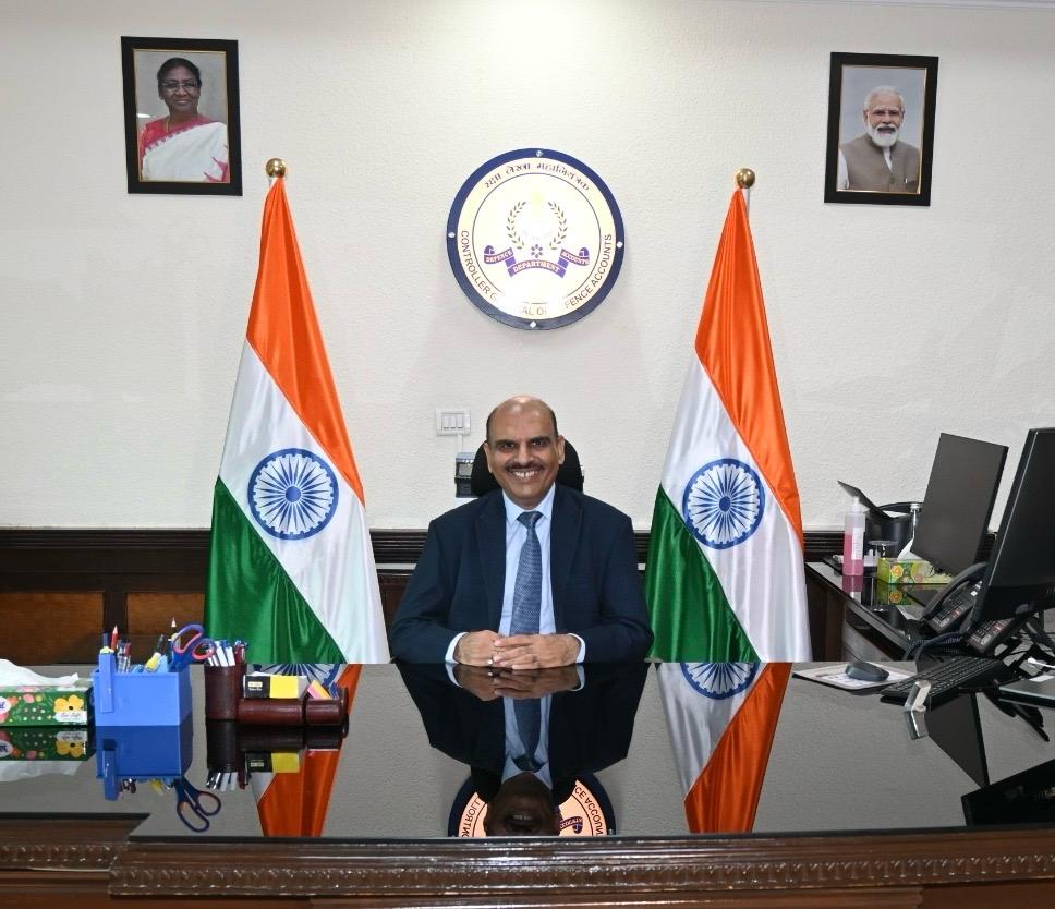 M. Raj Kumar Arora prenant ses fonctions