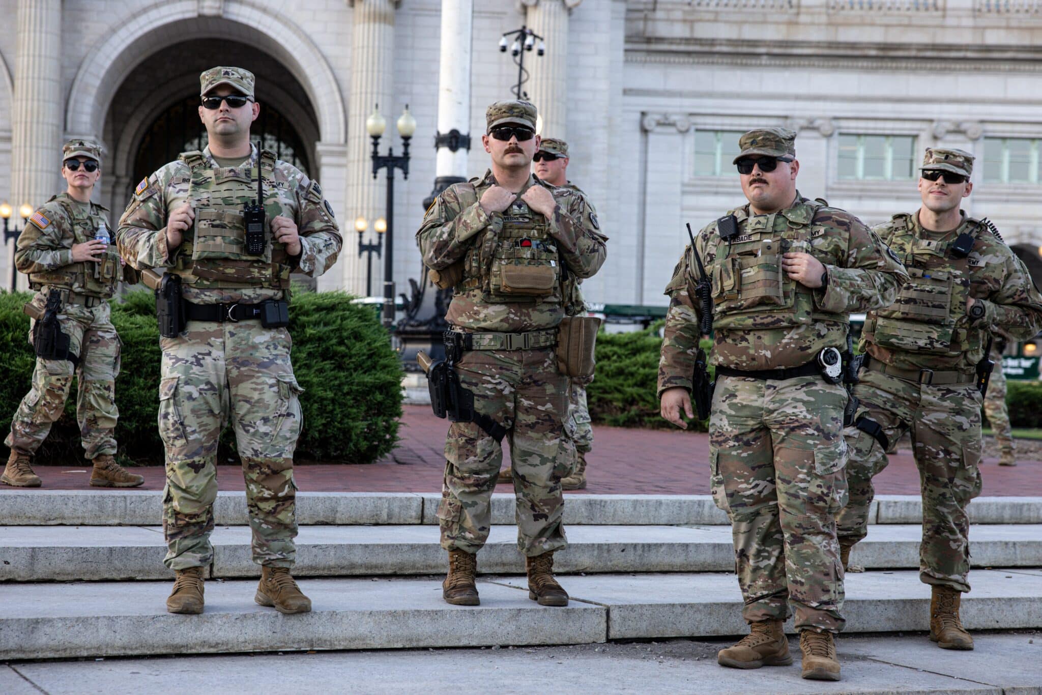 Soldats de la Garde nationale près de Union Station à Washington D.C., août 2025