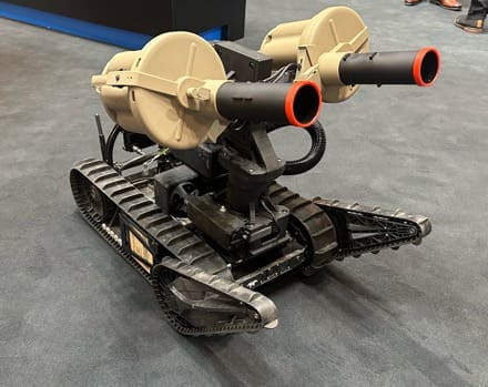 Robot SUGV 325 avec système AimLock RS-2
