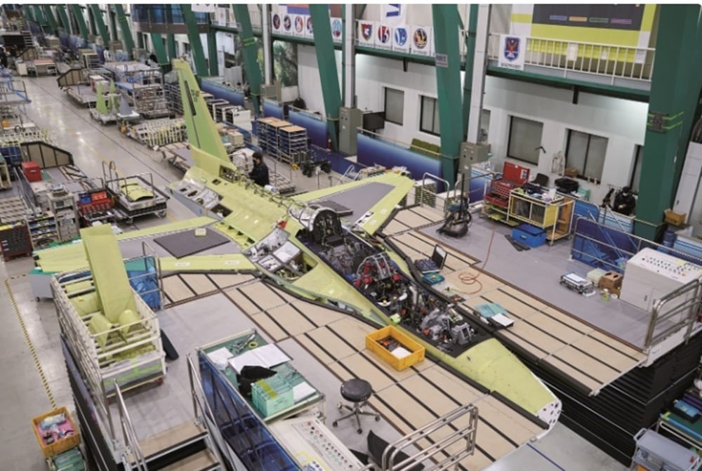 Ligne de montage du FA-50