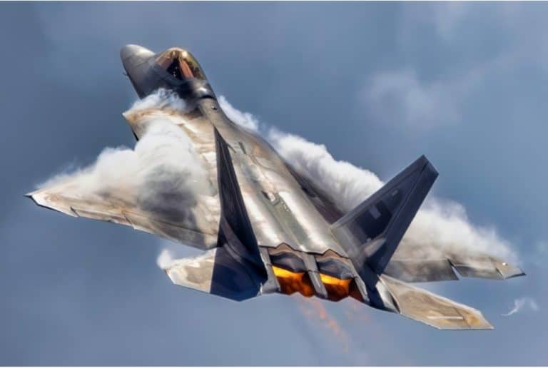 GA-ASI et l’USAF démontrent la coopération pilote-drone F-22 et MQ-20 lors d’un exercice autonome