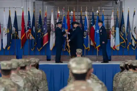 Cérémonie de passation de commandement 1er escadron opérations spéciales