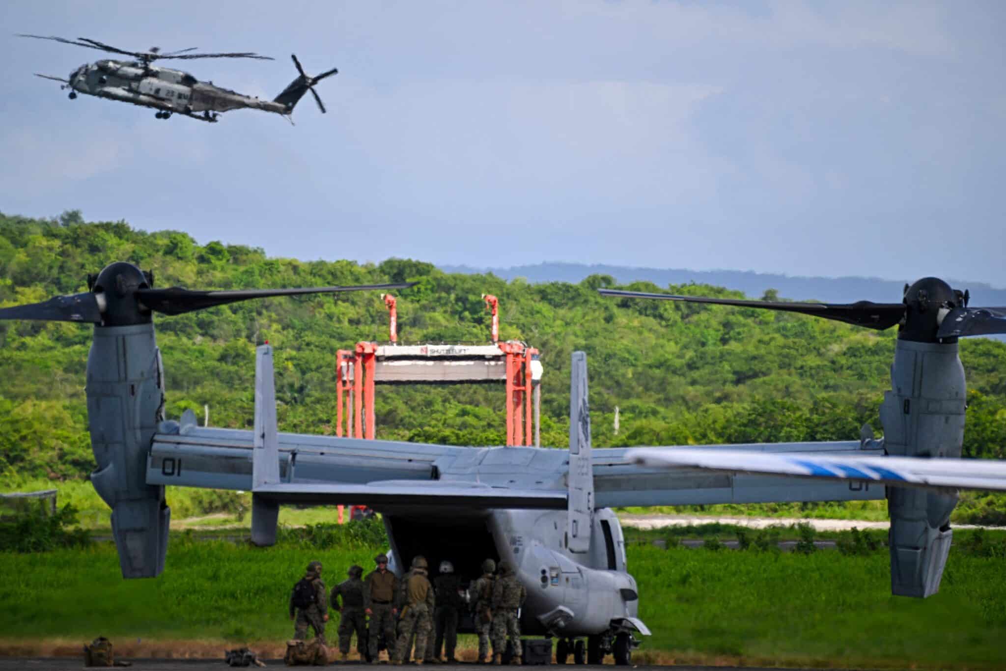 Débarquement de Marines américains au port de Roosevelt Roads, Porto Rico