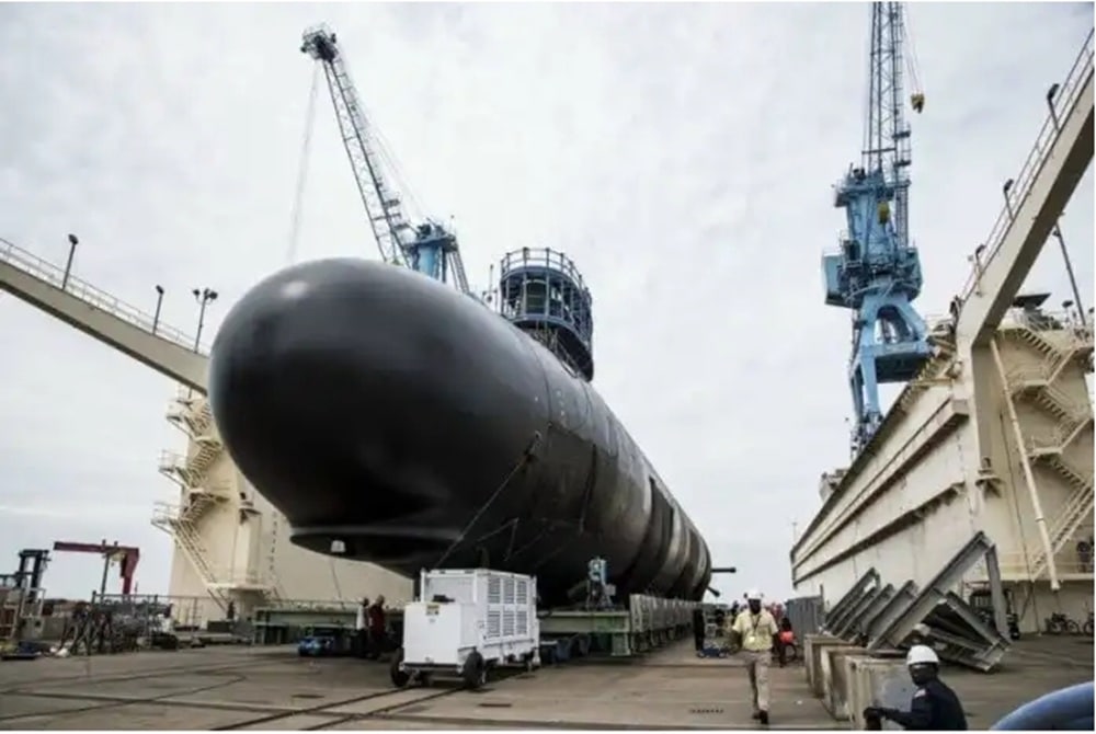 Sous-marin classe Virginia en maintenance