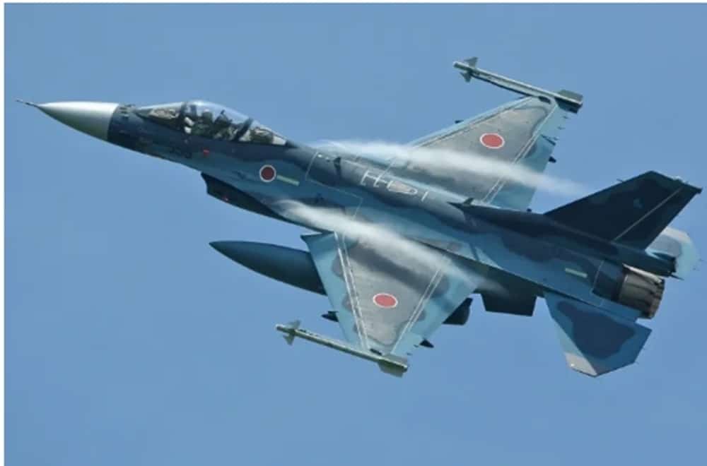 F-2 armement et équipements
