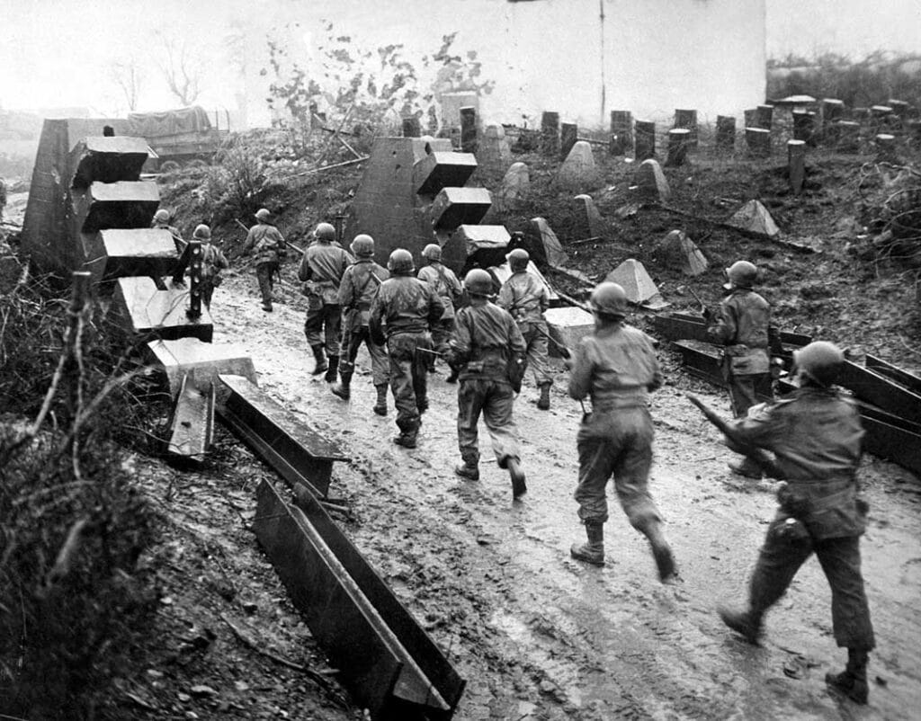 Percée de la ligne Siegfried par les Alliés en 1945