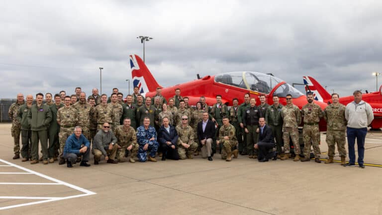 Aucune décision prise sur le successeur britannique de l’avion d’entraînement Hawk