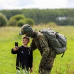 Des parachutistes britanniques parachutés en France lors de l’exercice multinational ORION 26