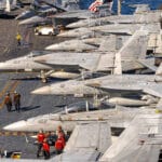 La marine américaine ouvre sa première ligne de maintenance pour les F-16 Viper