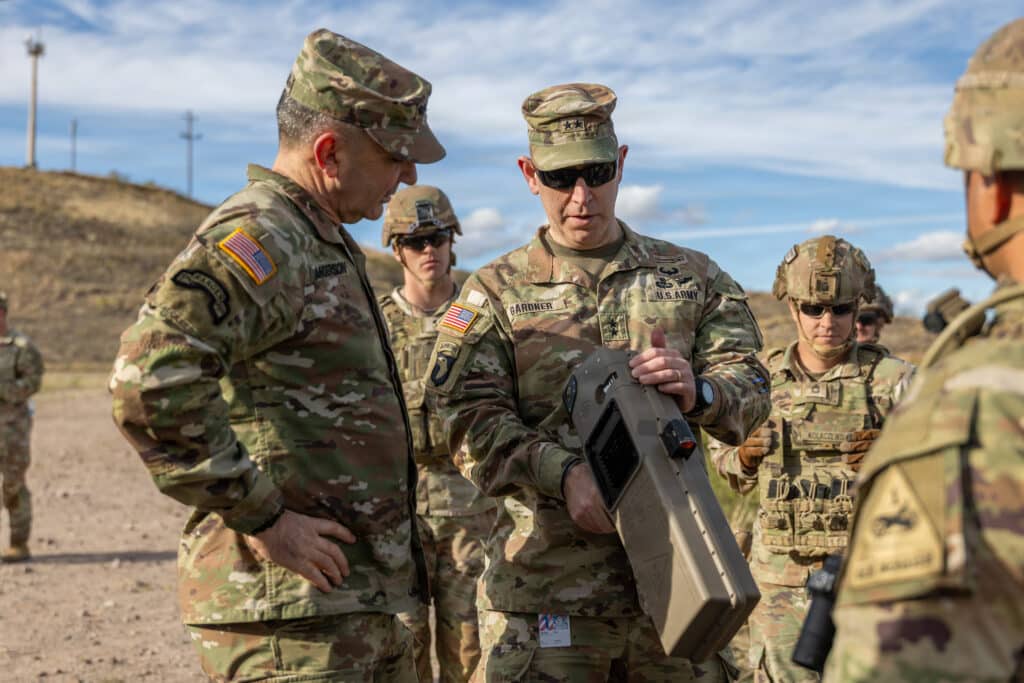 L’Armée annonce les lauréats de la première compétition du Meilleur pilote de drone militaire