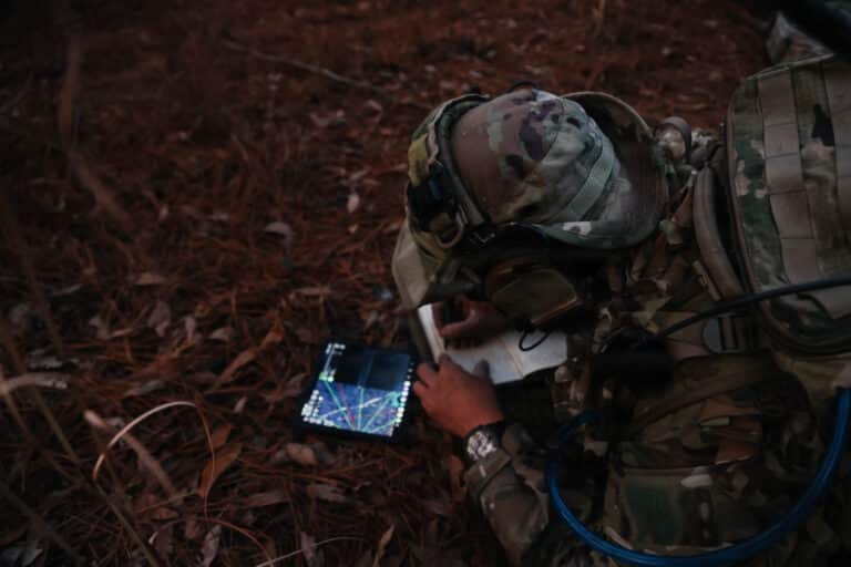L’US Army sollicite l’industrie pour accélérer l’acquisition de matériels de guerre électronique et de renseignement