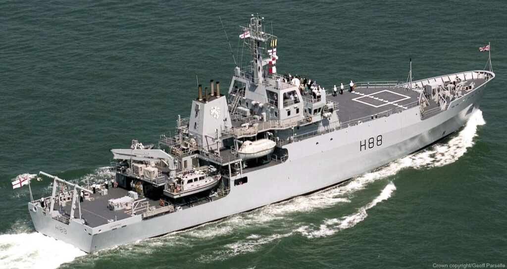 Le Royaume-Uni cède l’ex-HMS Enterprise, navire hydrographique, au Bangladesh