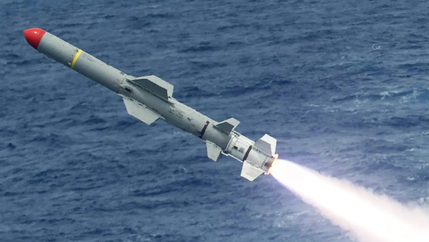 La modernisation du missile Harpoon franchit avec succès le dernier test en vol de la Marine américaine
