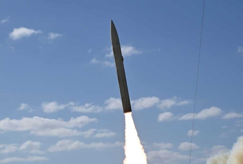 L’US Army supprime des photos du nouveau missile hypersonique Dark Eagle à l’approche du déploiement