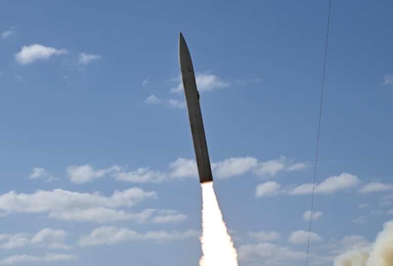 L’US Army supprime des photos du nouveau missile hypersonique Dark Eagle à l’approche du déploiement