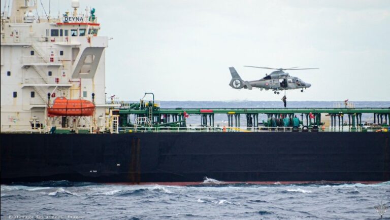 La France, avec l’aide britannique, a intercepté le pétrolier Deyna de la Flotte de l’Ombre