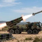 Le nouveau lanceur conteneurisé français étend la portée d’artillerie à 150 km