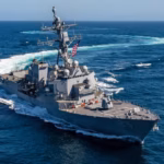 Les États-Unis déploient six destroyers en mer d’Arabie pour des frappes soutenues au Tomahawk