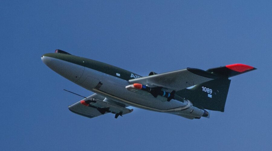 Premier vol réussi : le drone intercepteur autonome Bird of Prey d’Airbus neutralise un drone kamikaze avec un missile Frankenburg Premier vol réussi : le drone intercepteur autonome Bird of Prey d’Airbus neutralise un drone kamikaze avec un missile Frankenburg