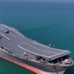 Les forces américaines détruisent un porte-drone iranien, un porte-avions US épargné