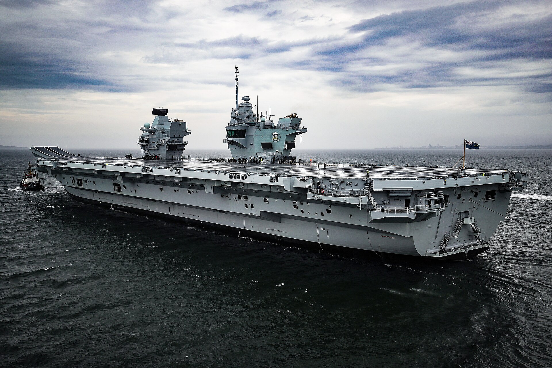Le porte-avions HMS Prince of Wales contraint de rester en Norvège pour des réparations