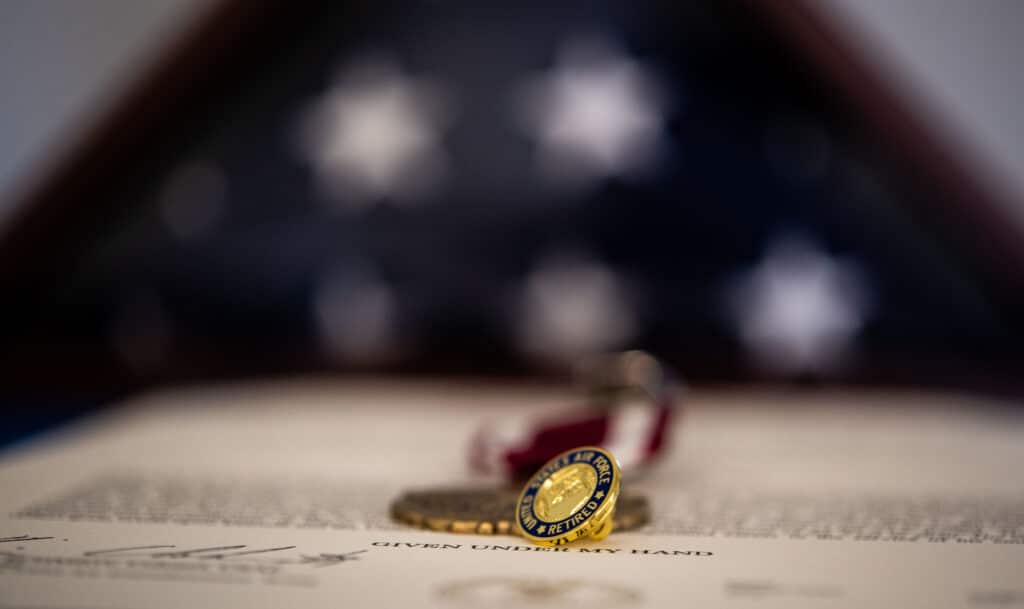 Le DAF met à jour les consignes pour l’uniforme des aumôniers et la robe de maternité de l’USAF