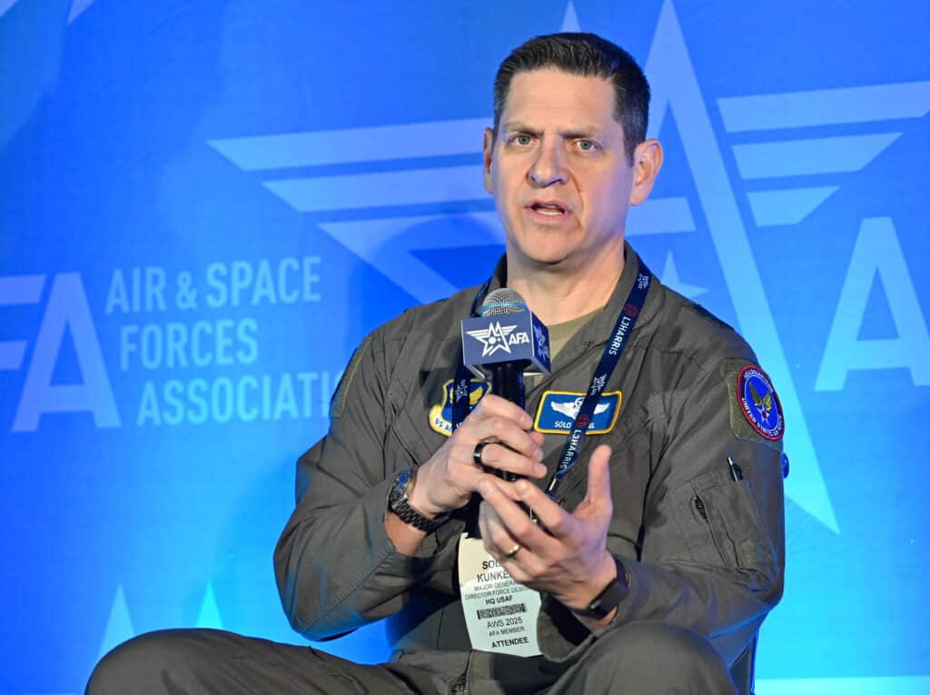 Anduril lance la production du FQ-44A Fury, premier drone de combat semi-autonome en série