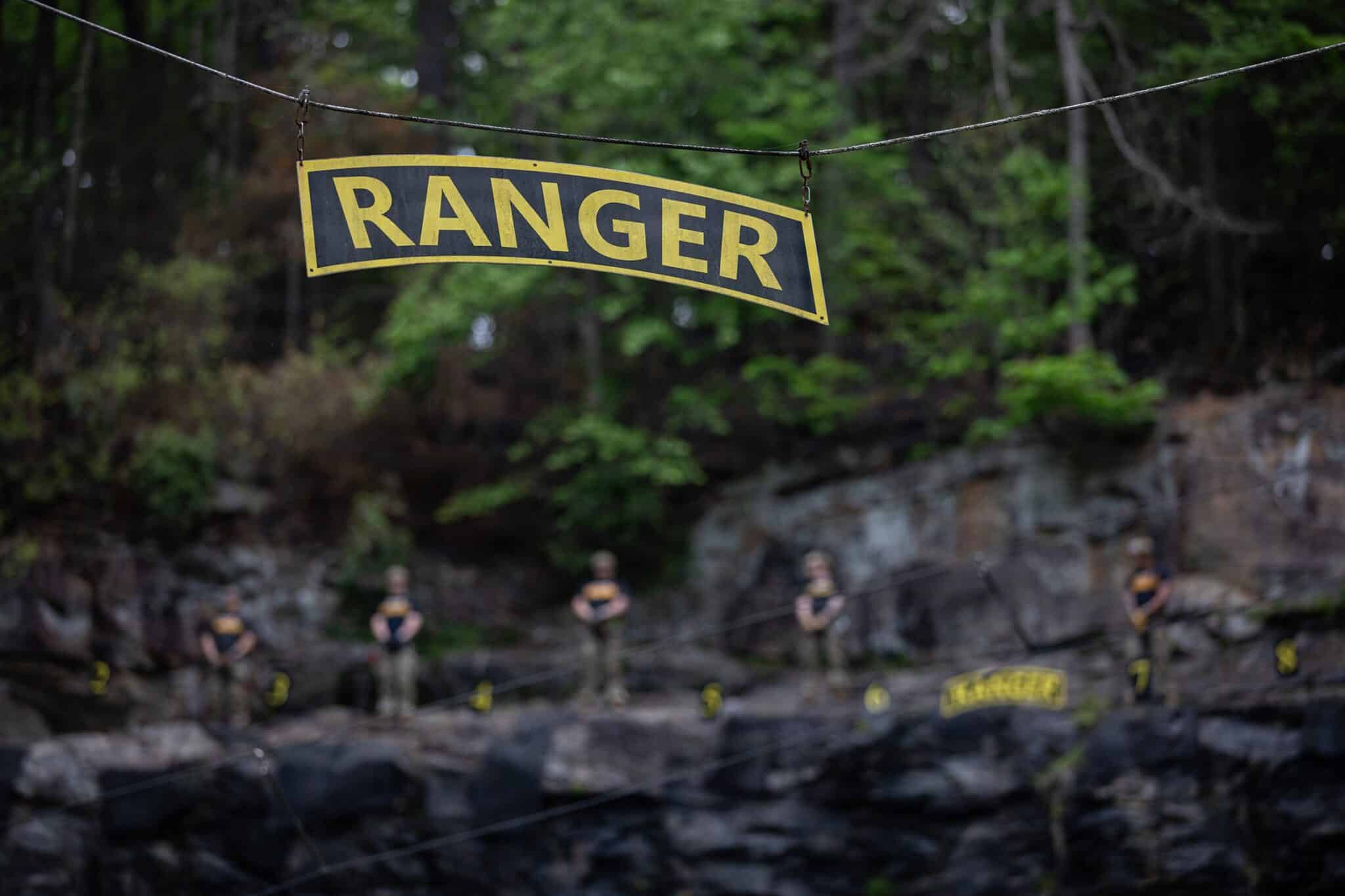 Démonstration d’escalade par des Rangers US Army