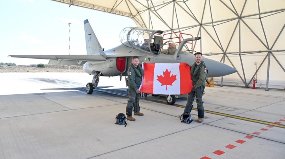 Pilotes canadiens avec M-346