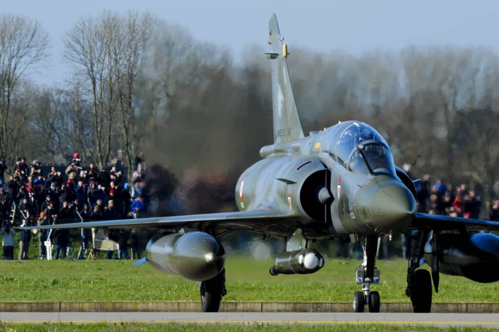 La France achève la livraison des avions Mirage 2000D RMV modernisés