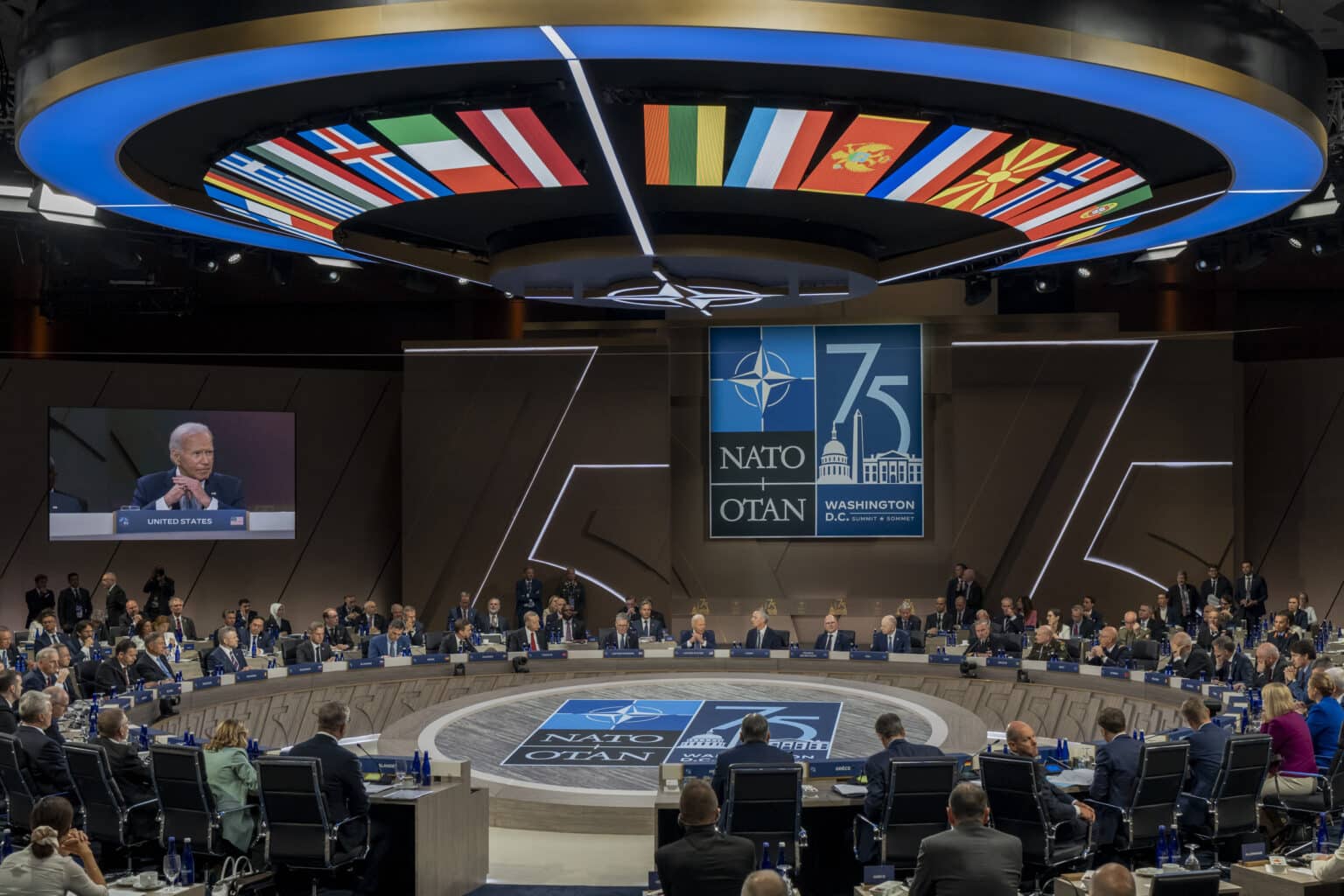 Réunion du Conseil de l'Atlantique Nord lors du sommet de l'OTAN en 2024