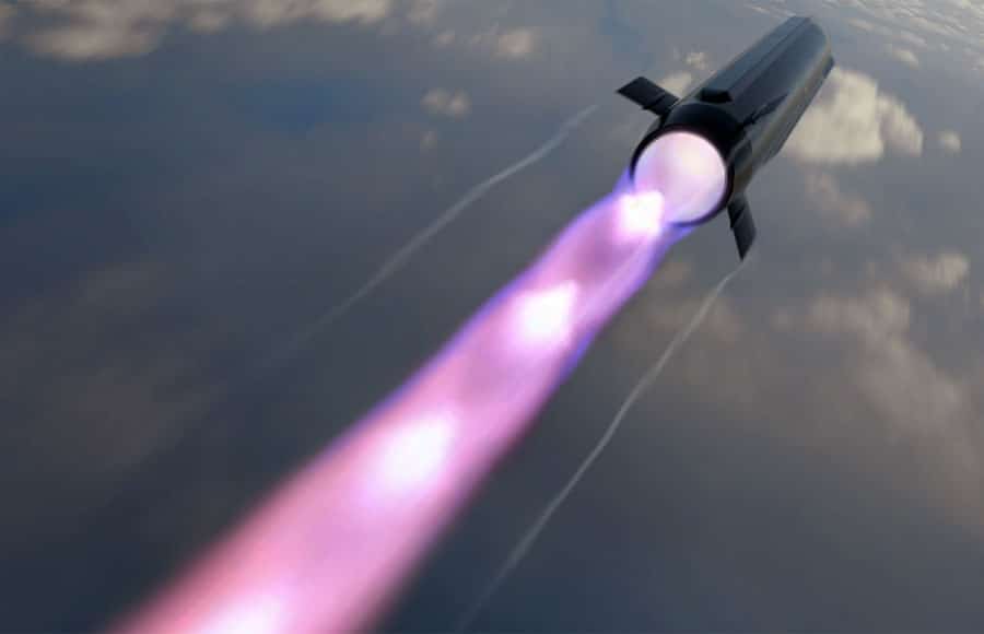 Représentation d’un missile hypersonique en vol à haute altitude propulsé par un moteur ramjet à détonation tournante de nouvelle génération