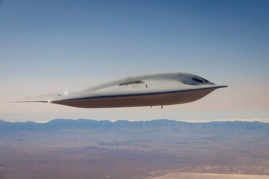 Bombardier furtif de sixième génération B-21 Raider