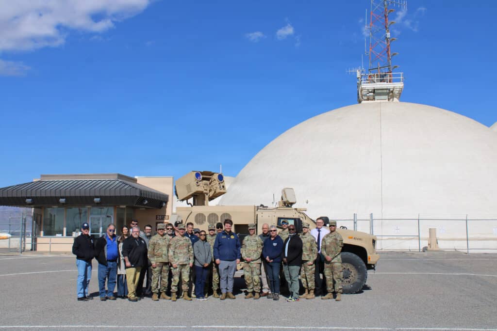 L’armée devrait intégrer des armes laser anti-drones dans la défense de ses bases