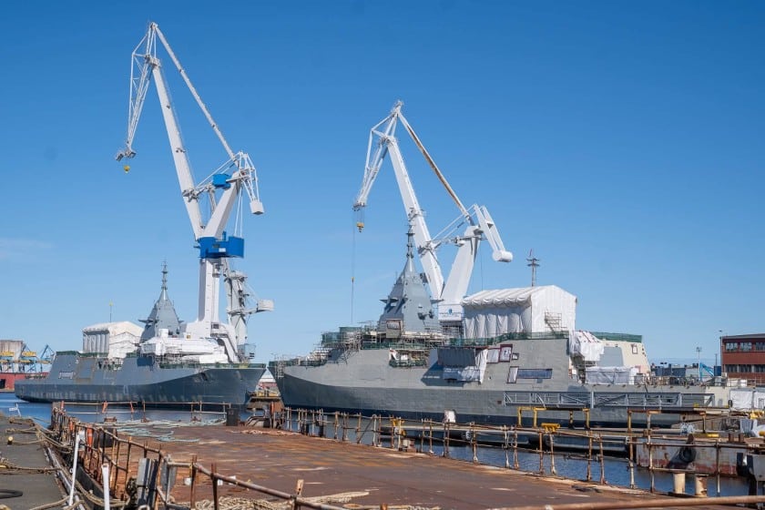 Les deux premières corvettes Pohjanmaa en cale sèche