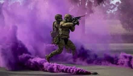 Soldat en préparation nocturne